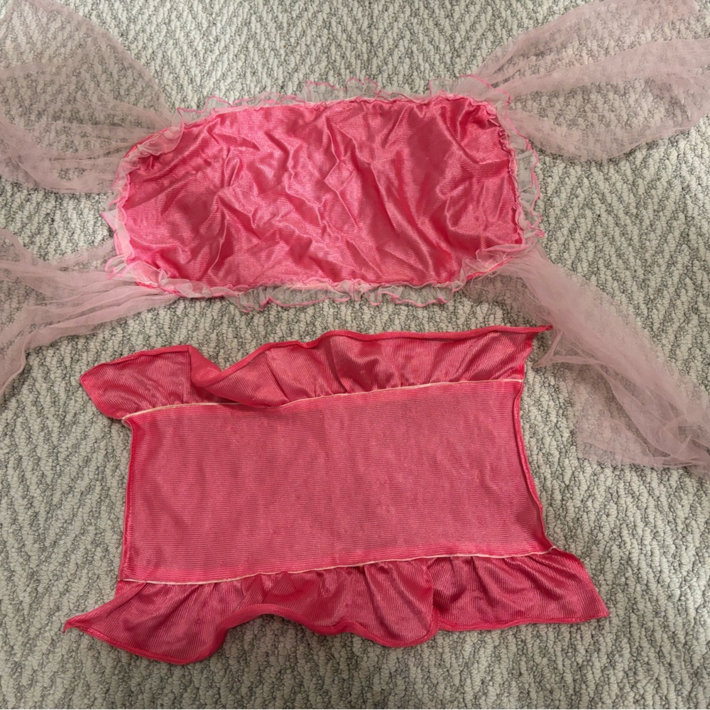 ⭐️ 3 for 20 sale. 1980s Barbie Doll Lot Pink bed sheets for Barbie Dream house.